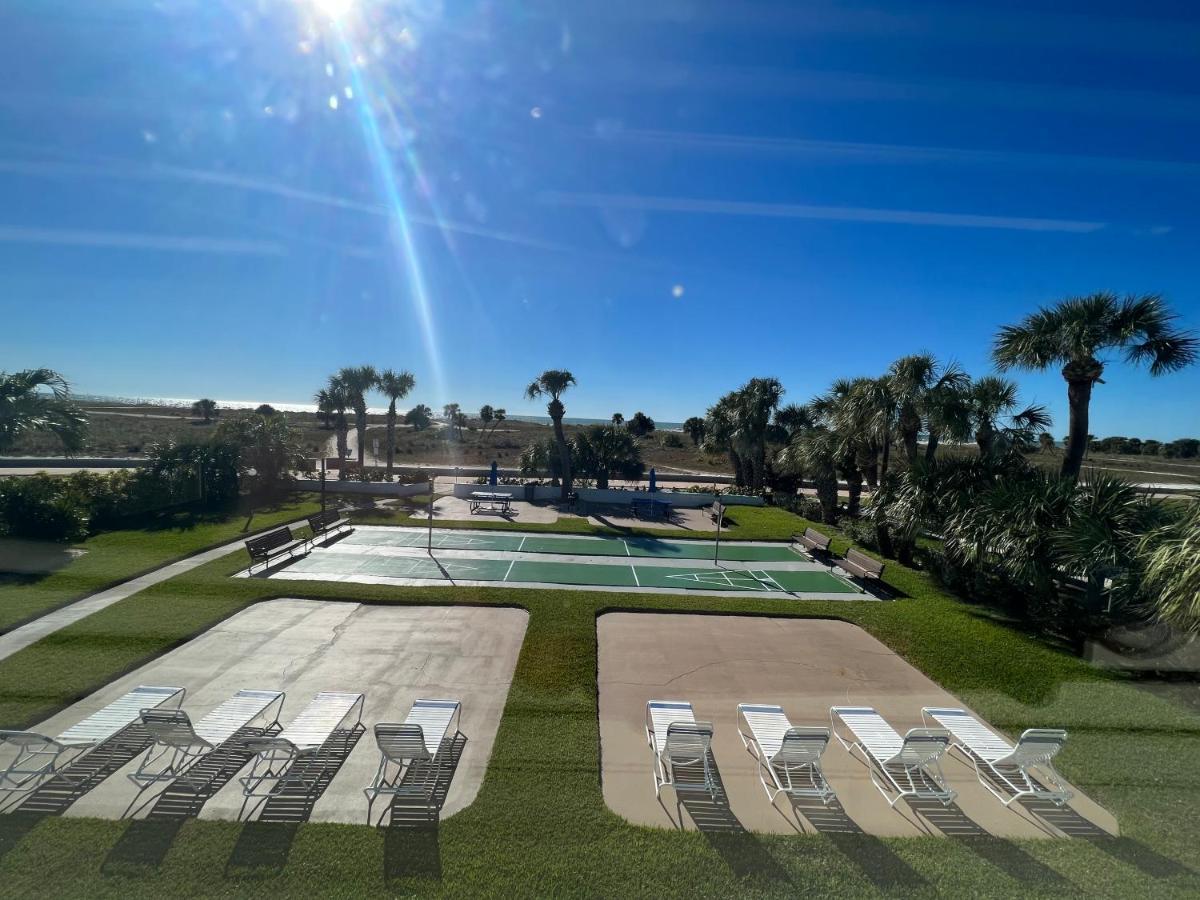 Beachside Resort Motel St. Pete Beach Exteriör bild