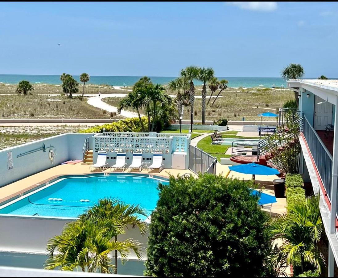 Beachside Resort Motel St. Pete Beach Exteriör bild