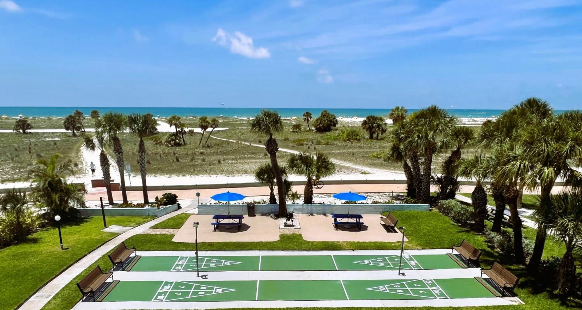 Beachside Resort Motel St. Pete Beach Exteriör bild