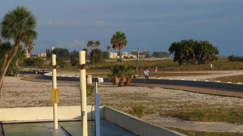 Beachside Resort Motel St. Pete Beach Exteriör bild